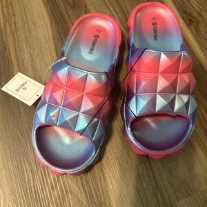 Pennysue pink and blue slides (NWT)